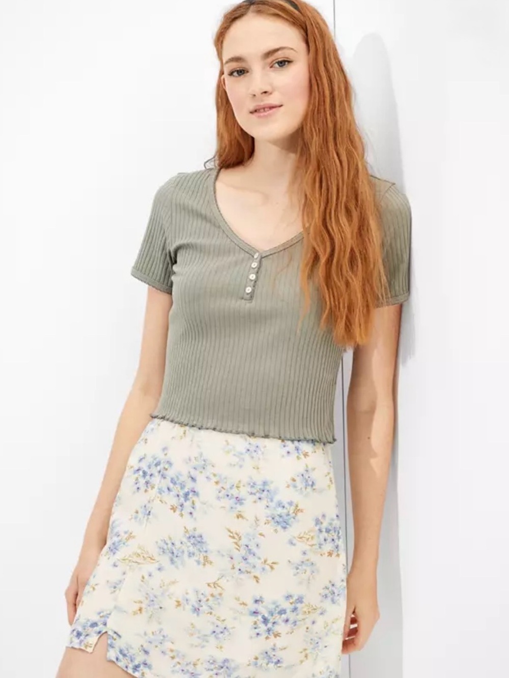American Eagle Henley Baby Tee Ribbed V-Neck Short Sleeve Top Wmn’s Sz M